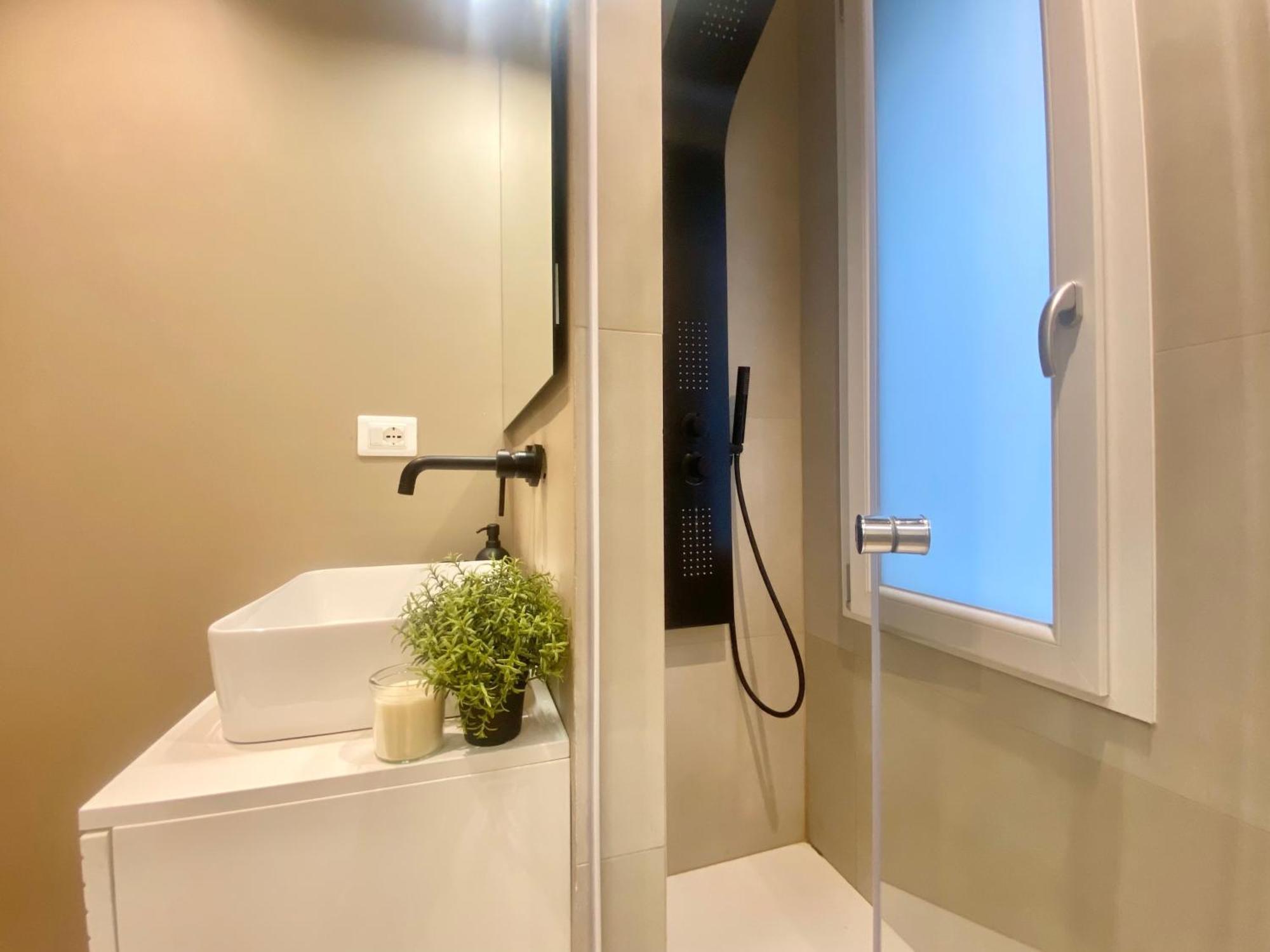 Casaviva - In The Historic Center - Sea Apartment Genoa
